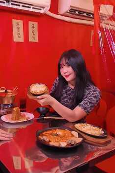 Ẩm thực Hàn và Pojangmacha giữa lòng Thành phố - Quán ăn hạnh phúc