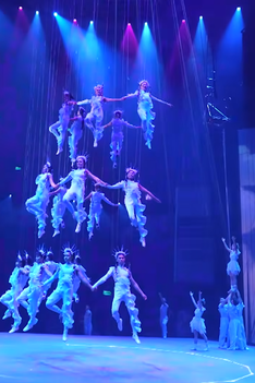 Mơ Show - Giấc mơ nghệ thuật kết hợp xiếc, múa rối và công nghệ hiện đại | Người chung quanh ta