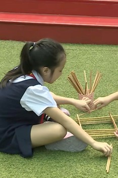 Trò chơi dân gian: Gìn giữ ký ức tuổi thơ, lan tỏa giá trị văn hóa Việt | Sắc màu Việt Nam