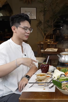 Khám phá nhà hàng chay Làng Ta | Quán ăn hạnh phúc