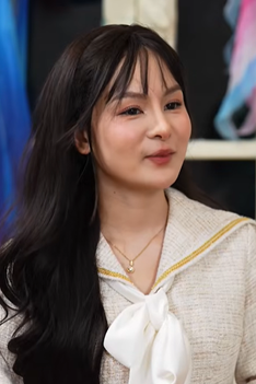 Người chung quanh ta: Bùi Ngọc Ánh - Làm cô giáo, làm mẹ và làm "nàng tiên cá"