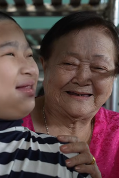 Người chung quanh ta - Tập 18: Lỡ mai mình không còn, ai sẽ chăm sóc thương yêu tụi nhỏ?