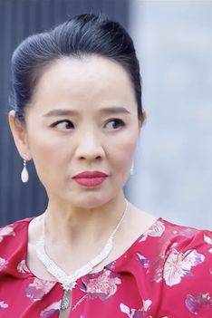 Trò đùa huyết thống: Mẹ kế tâm cơ hãm hại con chồng "trẻ người non dại"