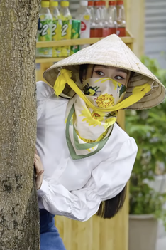 Lẹ không trễ tàu: Ám ảnh văn nghệ "cây nhà lá vườn" và cái kết