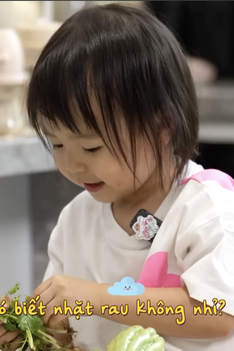 "Mẹ vắng nhà, Ba là siêu nhân": Bữa trưa "hỗn loạn" cùng hai nàng công chúa Nami - Suli