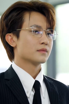 Trò đùa huyết thống: Cổ phiếu lao dốc, Dylan trở lại ván cờ thừa kế