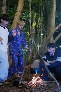 Đức Phúc và Isaac bất ổn chỉ vì nồi canh lá giang | "Say hi" rực rỡ - Tập 2
