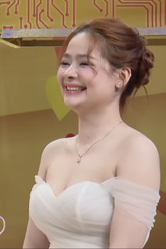 Vợ chồng son: Chồng Lâm Nam Phương đầu tư 6 cây vàng để rước nàng về dinh