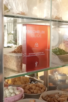 HTV Thành phố không ngủ: Bánh canh cua bình dân chinh phục Michelin Guide