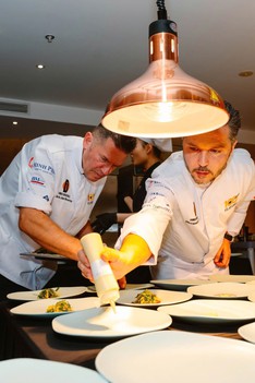 13 đầu bếp danh tiếng hội tụ ở 100 Flavors Michelin-Starred Chef