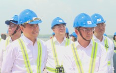 Đoàn đại biểu dự Đại hội Đảng bộ TP. Hồ Chí Minh thăm và làm việc tại Vùng 2 Hải quân