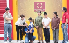 Đinh Mạnh Ninh và Bảo Hân góp mặt trong "Mái ấm gia đình Việt"