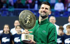 Novak Djokovic lập kỷ lục vô địch trên mặt sân cứng