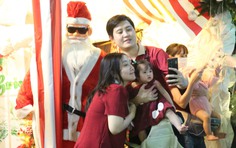 Không gian Giáng sinh đa sắc màu giữa lòng thành phố