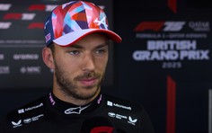Lewis Hamilton hướng đến chiến thắng thứ 10 tại Anh Grand Prix
