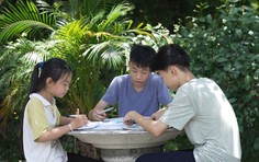 Ước mơ giản đơn của Hữu Phú: Con chỉ muốn được cha ôm như trước!