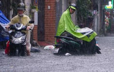 Học sinh, sinh viên Hà Nội và nhiều tỉnh nghỉ học do mưa lớn sau bão Bualoi