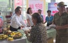 Ra mắt bếp ăn cộng đồng phường Tân Sơn Nhất
