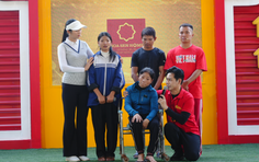 Ngọc Hân xúc động, Đỗ Kim Phúc khâm phục trước nghị lực của em nhỏ mồ côi