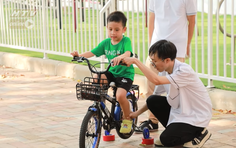 Chậm: Tập đạp xe - Điều hòa cảm giác tiền đình