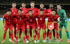 Khó tin nhưng 4 đội bảng A vẫn còn cơ hội đi tiếp