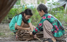 Chuyện cụ bà nặng 28kg gồng gánh nuôi chị em Như Ý