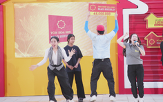 "Mái ấm gia đình Việt" tập 56: Hơn 500 triệu đồng trao đến các em khó khăn