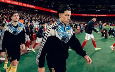 Carrick được học trò khen tới tấp, úp mở chuyển nhượng MU