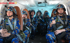 Châu Bùi, Văn Mai Hương xúc động khi lần đầu ngồi trực thăng quân đội | Sao Nhập Ngũ 2026