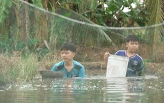 Cậu bé giấu nỗi buồn để vươn lên | Mái ấm gia đình Việt