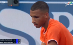 Felix Auger-Aliassime vào tứ kết Dubai Tennis Championship