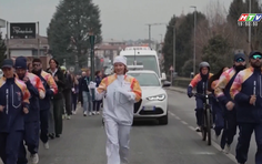 Đuốc Olympic mùa Đông đi qua vùng Lombardy