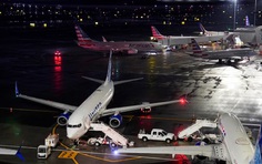 Máy bay va chạm xe cứu hộ, 2 phi công thiệt mạng