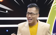 Hoàng Rapper "đứng hình" với đáp án "trốn vô tủ khi có cháy" của bé trai