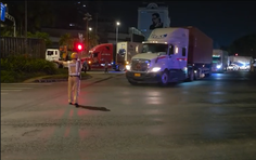 TP. Hồ Chí Minh: Xảy ra vụ tai nạn liên hoàn trên cầu Phú Mỹ, giao thông bị ảnh hưởng cục bộ