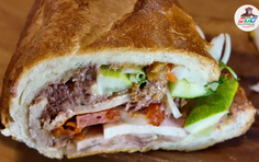 Bánh mì Huynh Hoa: Ổ bánh mì đắt đỏ bậc nhất TP có gì?
