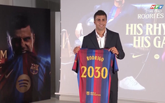 Tin bóng đá quốc tế 19/8: Rodri cập bến Barcelona, Mourinho tái xuất Real Madrid