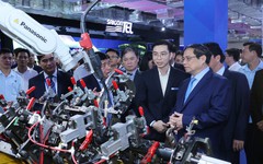 Đổi mới mô hình tăng trưởng, thúc đẩy mục tiêu GDP 2 con số