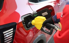 Giá dầu thế giới giảm xuống mức thấp nhất trong 7 tuần
