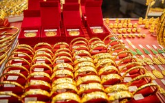 Giá vàng hôm nay (3/6): Chưa ngừng sụt giảm