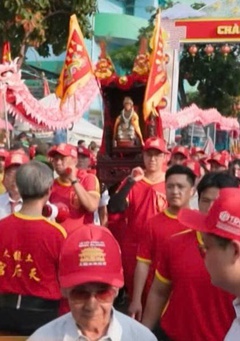 Rộn ràng Lễ rước kiệu Bà Thiên Hậu