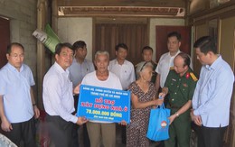 TP. Hồ Chí Minh thăm hỏi, hỗ trợ đồng bào Hà Tĩnh và Quảng Trị khắc phục thiệt hại do bão số 10