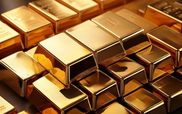 Thị trường ngày 28/11/2025: Vàng neo ở mức cao, xăng giảm về mốc 20.000 đồng/lít