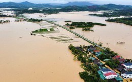Lũ trên sông Hương và sông Bồ (TP. Huế) vượt báo động 3, nguy cơ ngập lụt diện rộng