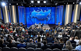 Ông Putin đối thoại trực tiếp với người dân Nga trong chương trình Tổng kết năm