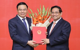 Thủ tướng trao Quyết định giao Quyền Bộ trưởng Bộ Công Thương