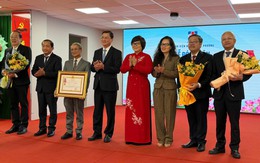 Bệnh viện Nguyễn Tri Phương đón nhận Huân chương Lao động hạng 3