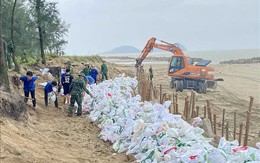 Ứng phó bão số 5: Các tỉnh, thành phố có phương án di dời 152.387 hộ/586.770 khẩu và cấm biển