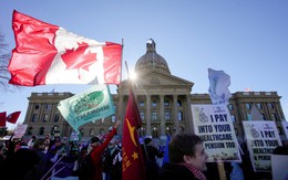 Tỉnh bang Alberta chọn ở lại Canada