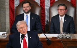 Tổng thống Trump thông báo Mỹ đã nhận hơn 80 triệu thùng dầu từ Venezuela